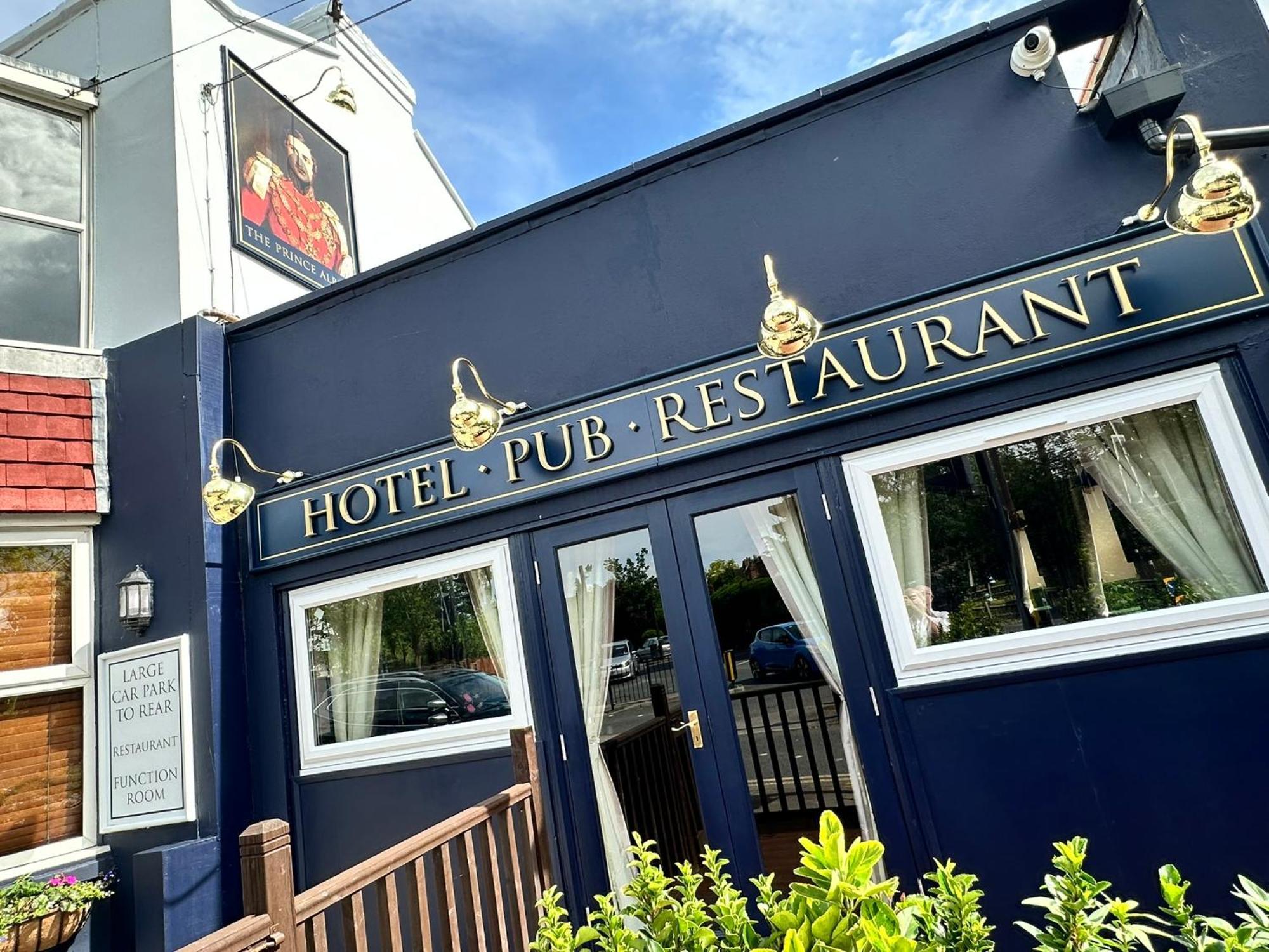 The Prince Albert Pub & Hotel Windsor Eksteriør bilde